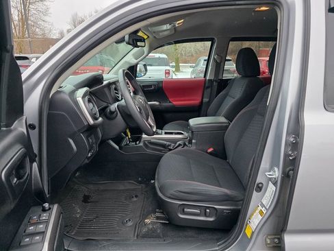 Used 2021 Toyota Tacoma SR image 16