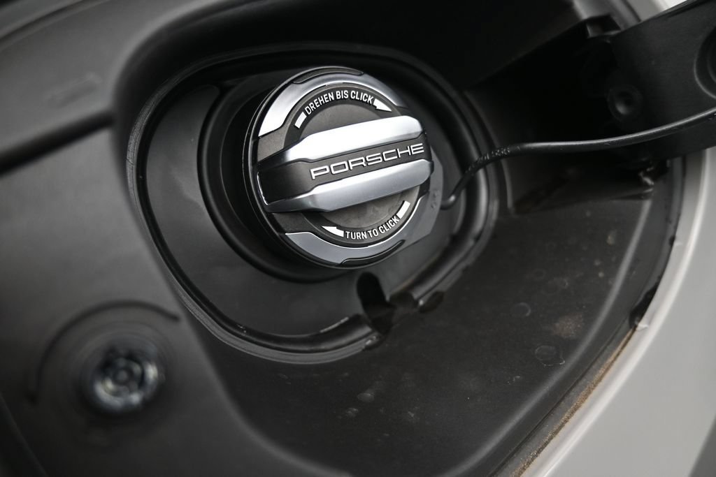New 2026 Porsche Macan AWD/4WD image 26