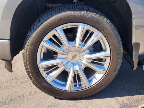 Used 2024 Chevrolet Silverado 1500 High Country w/ High Country Premium Package image 14