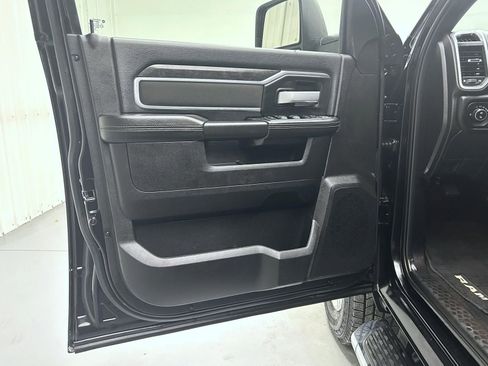 Used 2024 RAM 2500 Big Horn image 9