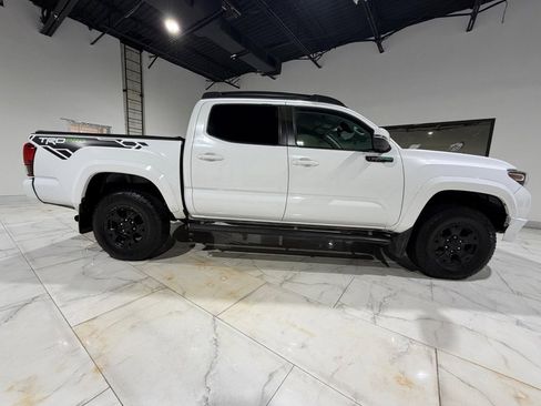 Used 2019 Toyota Tacoma SR5 image 4