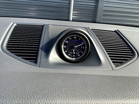 Certified 2026 Porsche Macan image 30