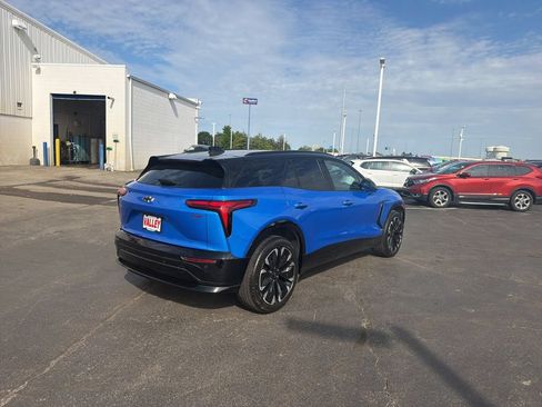 Used 2025 Chevrolet Blazer EV RS FWD image 7