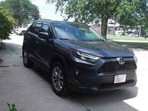 Used 2025 Toyota RAV4 XLE Premium w/ Weather Package AWD/4WD image 3
