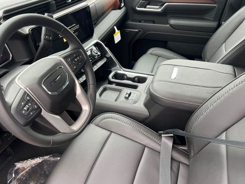 New 2026 GMC Sierra 2500 Denali w/ Technology Package AWD/4WD image 7