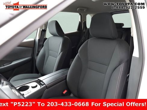 Used 2023 Nissan Rogue S image 20