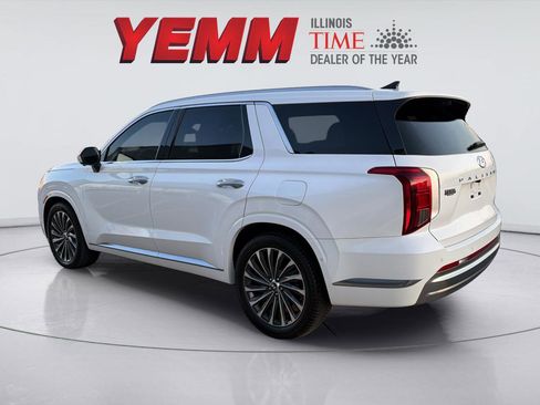 Used 2024 Hyundai Palisade Calligraphy image 12
