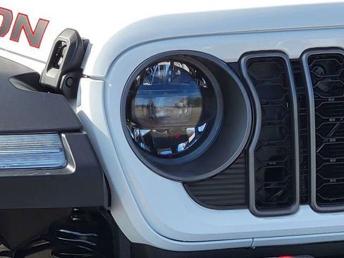 New 2026 Jeep Wrangler Unlimited Rubicon AWD/4WD image 16