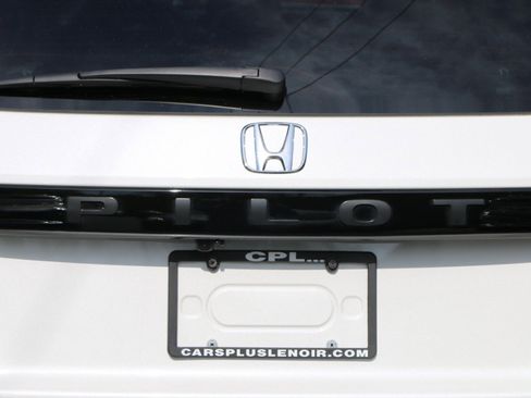 Used 2025 Honda Pilot Touring image 5