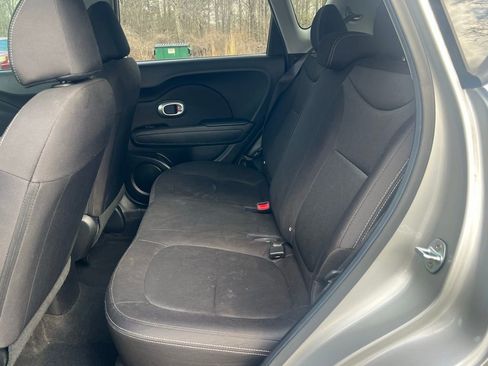 Used 2019 Kia Soul Base image 13