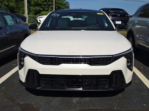 New 2026 Kia K4 GT-Line Turbo FWD image 2