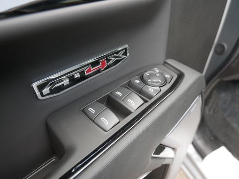 New 2026 GMC Sierra 1500 AT4X w/ LPO, Black Badging Package AWD/4WD image 16