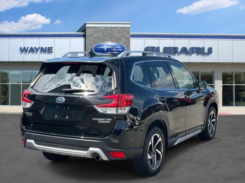 Certified 2023 Subaru Forester Touring AWD/4WD image 4