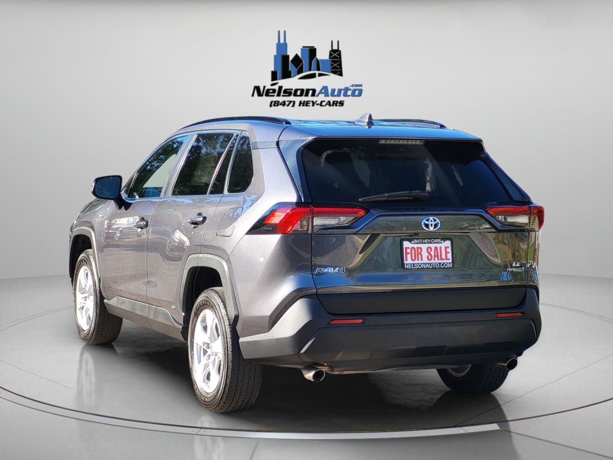 Used 2021 Toyota RAV4 LE AWD/4WD image 8