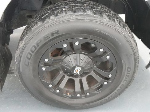 Used 2014 RAM 1500 ST w/ SXT Appearance Group AWD/4WD image 11