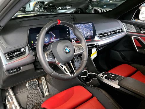 Used 2025 BMW X1 M35i w/ Premium Package image 17