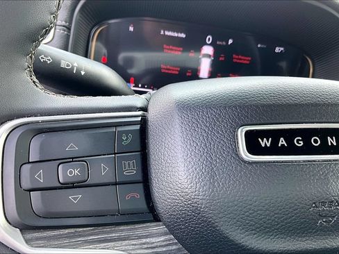 Used 2024 Jeep Wagoneer Series III w/ Flexible Seating Group AWD/4WD image 24