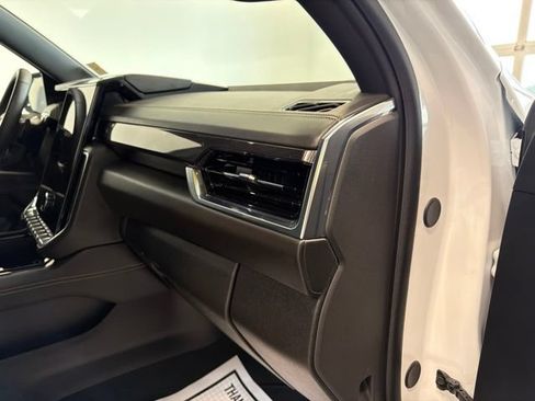 Used 2026 GMC Yukon XL Elevation w/ LPO, Floor Liner Package AWD/4WD image 42
