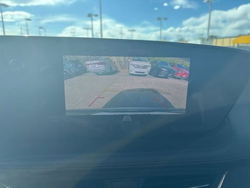 Used 2025 Buick Encore GX Preferred AWD/4WD image 21