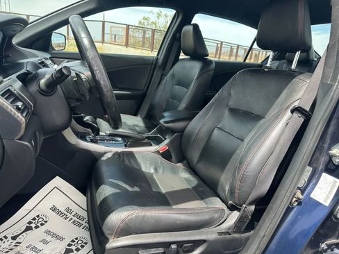 Used 2017 Honda Accord Sport Special Edition image 8