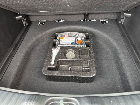 New 2026 Jeep Compass Latitude AWD/4WD image 29