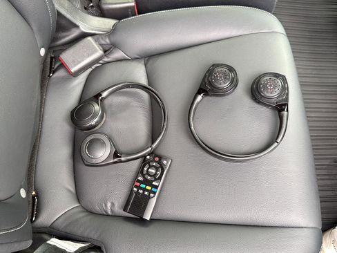 Certified 2024 Honda Odyssey Touring image 34
