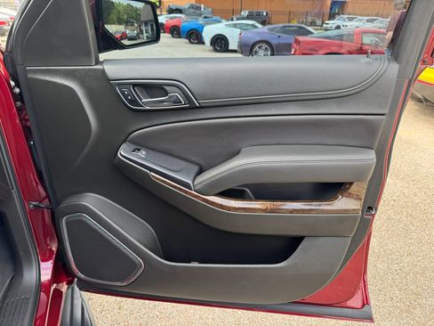 Used 2018 Chevrolet Tahoe LS RWD image 17