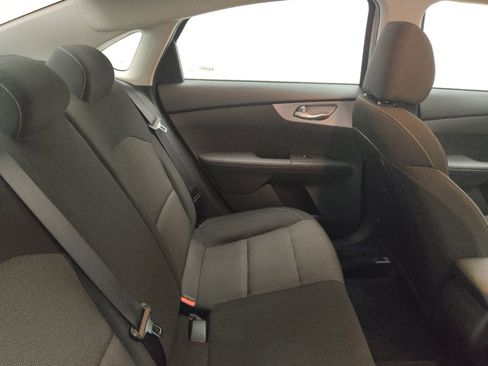 Used 2024 Kia Forte LXS image 19