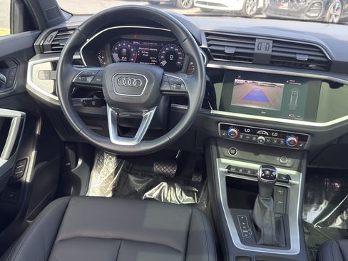 Used 2022 Audi Q3 2.0T Premium AWD/4WD image 24