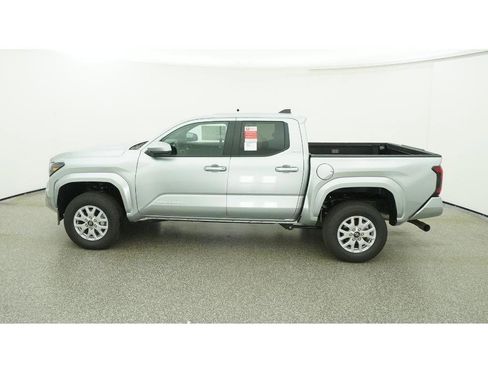 New 2026 Toyota Tacoma SR5 image 3