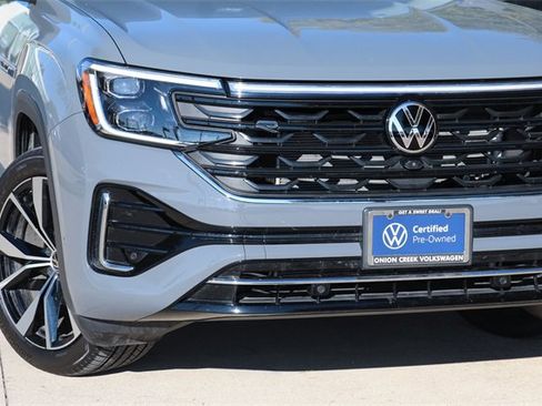 Certified 2025 Volkswagen Atlas SEL Premium R-Line image 3