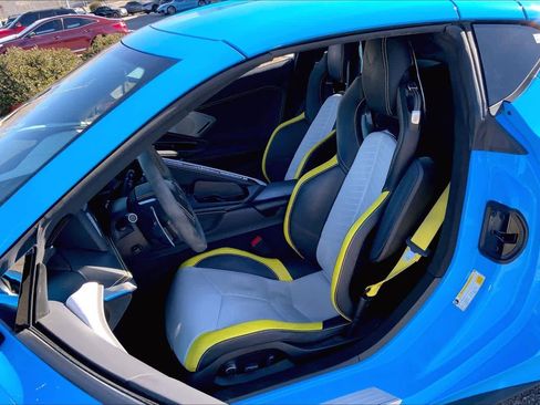 Used 2022 Chevrolet Corvette 3LT w/ Z51 Performance Package image 7