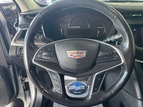 Used 2017 Cadillac XT5 Luxury w/ Driver Awareness Package FWD image 21