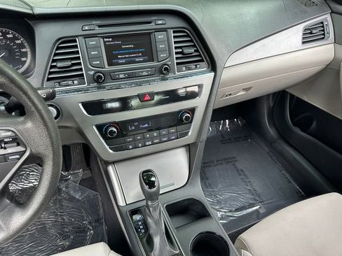 Used 2016 Hyundai Sonata SE image 15