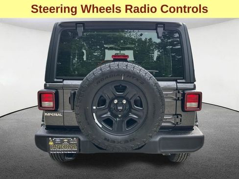 Used 2025 Jeep Wrangler Sport AWD/4WD image 11