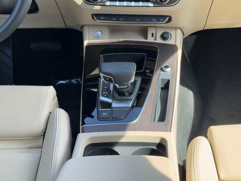 Used 2025 Audi Q5 e Premium Plus w/ Premium Plus Package AWD/4WD image 15