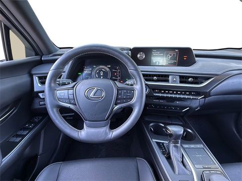 Used 2020 Lexus UX 250h w/ Premium Package image 15