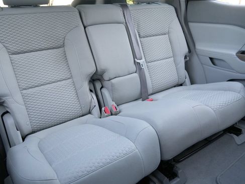 Used 2017 GMC Acadia SLE FWD image 12