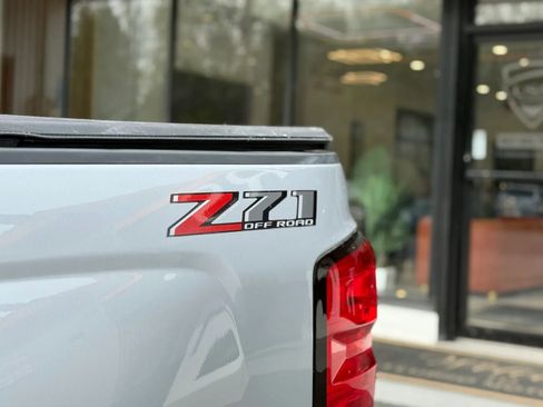 Used 2018 Chevrolet Silverado 1500 LT w/ All Star Edition AWD/4WD image 40