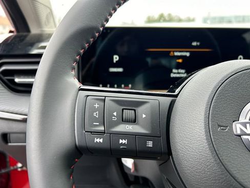 New 2026 Nissan Kicks SR AWD/4WD image 12