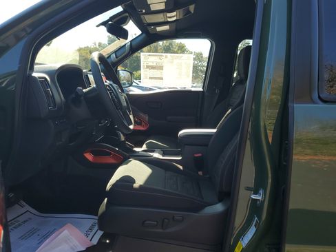 New 2026 Nissan Frontier Pro-X image 12