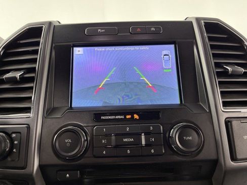 Used 2018 Ford F150 XLT w/ Equipment Group 302A Luxury AWD/4WD image 22