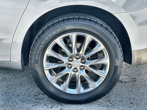 Certified 2018 Buick Enclave Premium w/ Experience Buick Package FWD image 33