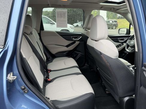Used 2020 Subaru Forester Premium AWD/4WD image 13
