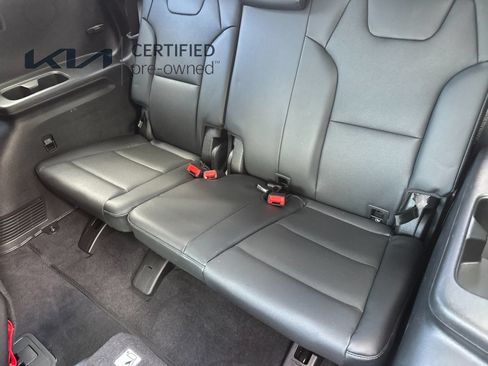 Certified 2023 Kia Telluride EX w/ EX Captain's Chair Package FWD image 16