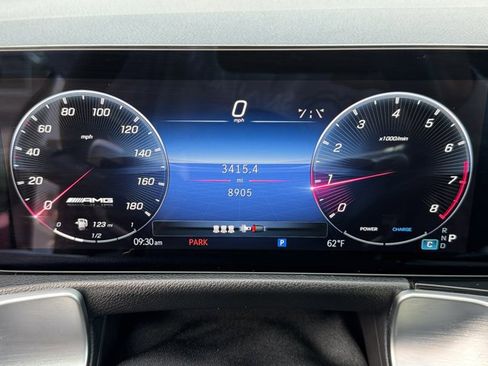 Used 2024 Mercedes-Benz GLB 35 AMG 4MATIC image 25