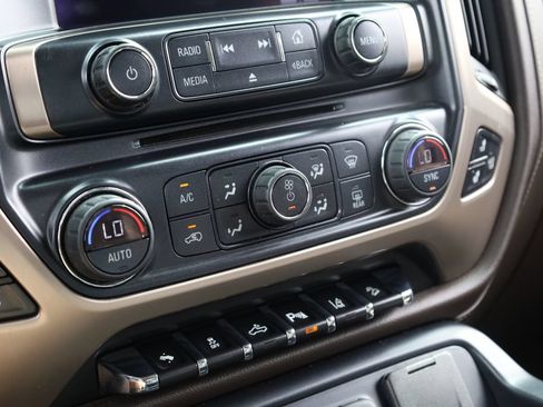 Used 2014 GMC Sierra 1500 Denali w/ Driver Alert Package AWD/4WD image 11