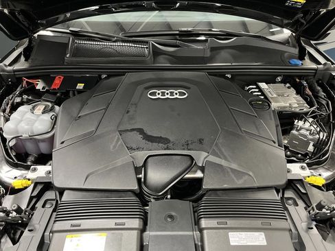Used 2023 Audi Q7 3.0T Premium w/ Convenience Package image 41
