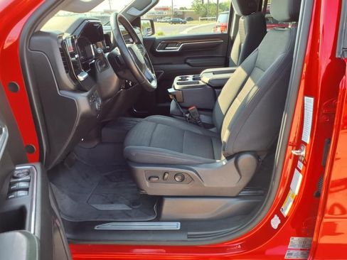 Used 2024 Chevrolet Silverado 1500 LT w/ Protection Package image 18