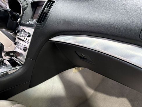 Used 2014 INFINITI Q60 AWD Coupe w/ Premium Package image 34